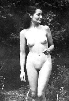 Vintage sweethearts showing boobs and pussy in the fifties