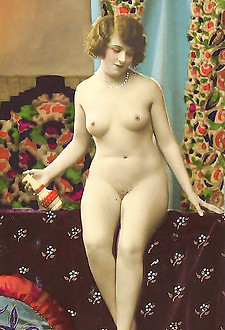 Cute vintage daring willing babes posing in the thirties