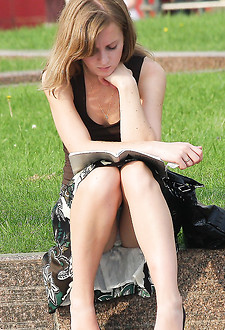 Teens uncover upskirts in public