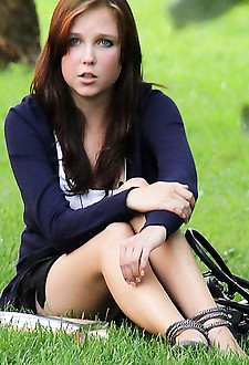 Girls lift skirts up for pussy show