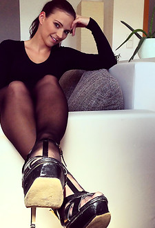 Amateur legs in nylons - German girl Chrissy Tina #4