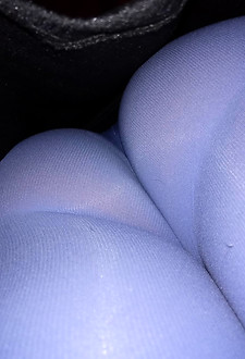 Voyeur pics legs in pantyhose and stockings #9