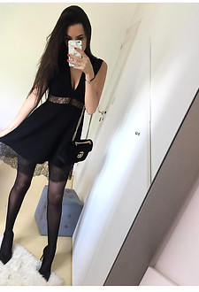 Amateurs in sexy nylons #003