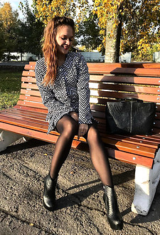 Amateurs in sexy nylons #018