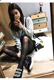 Amateurs in sexy nylons #114