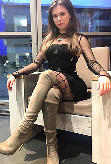 Amateurs in sexy nylons #130